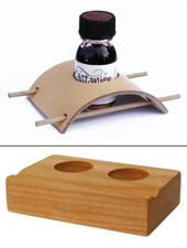Fasshalter aus Holz und Leder