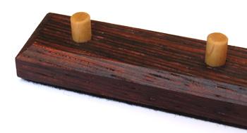 Federhalterablage aus rötlich-braunem Palisanderholz